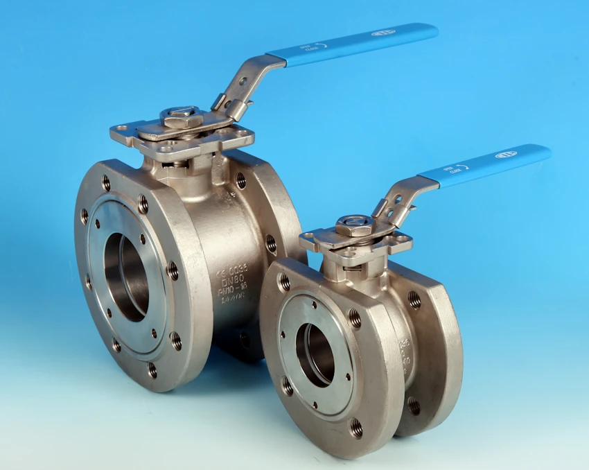 S/S 3-Pce Full Bore Flanged DIN PN16/40 Direct Mount Ball Valve